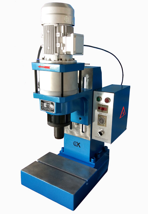 氣壓旋鉚機(jī)